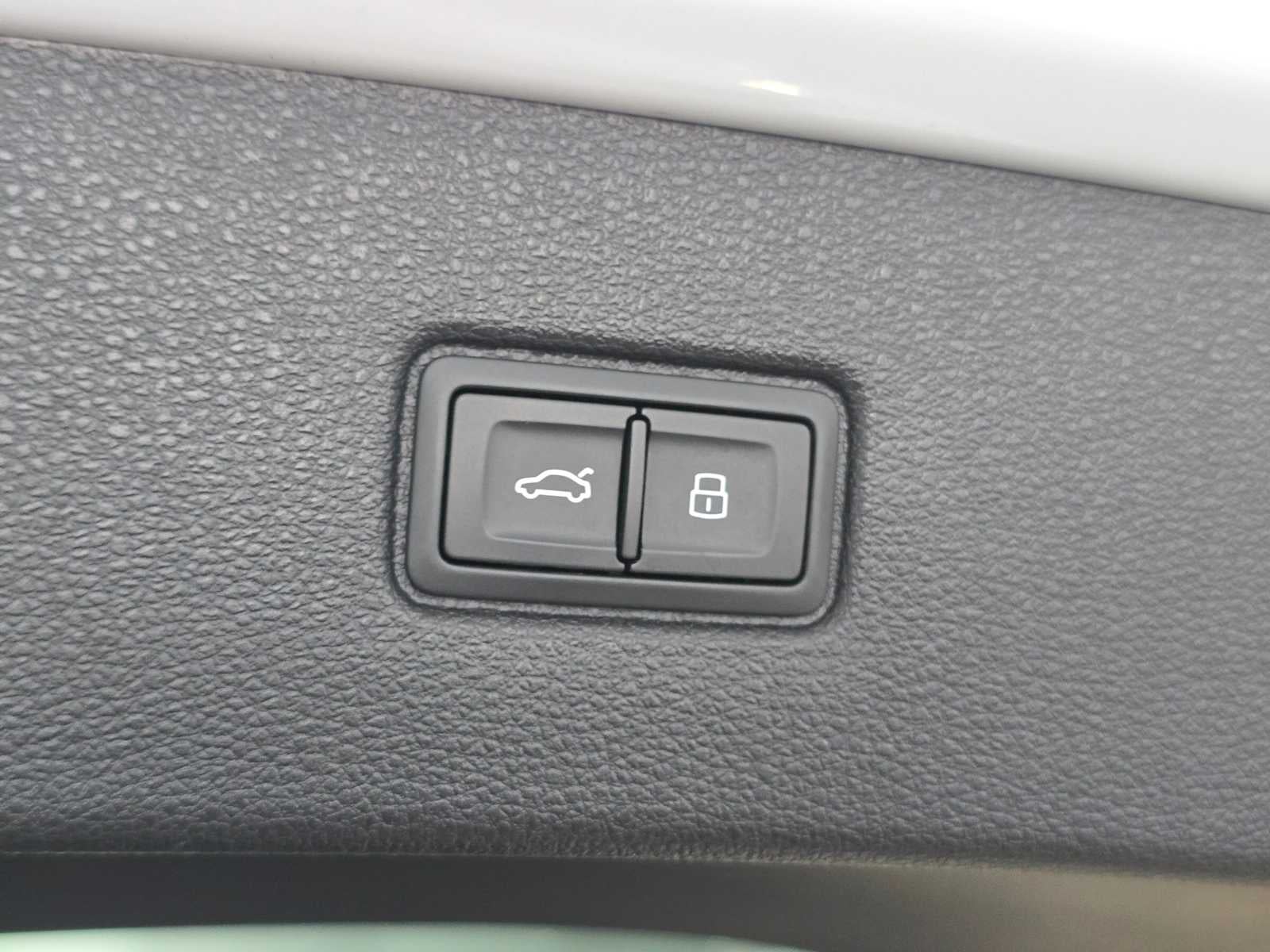 2023 Audi Q7 Prestige