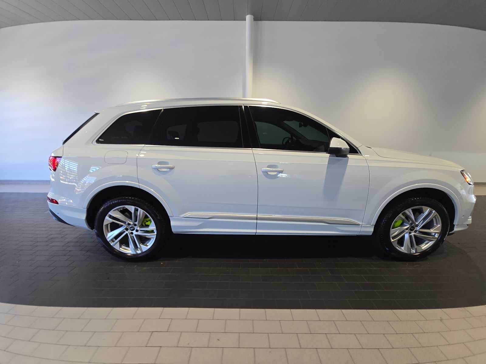 2023 Audi Q7 Prestige