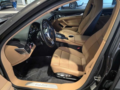 2016 Porsche Panamera Panamera 4 Edition