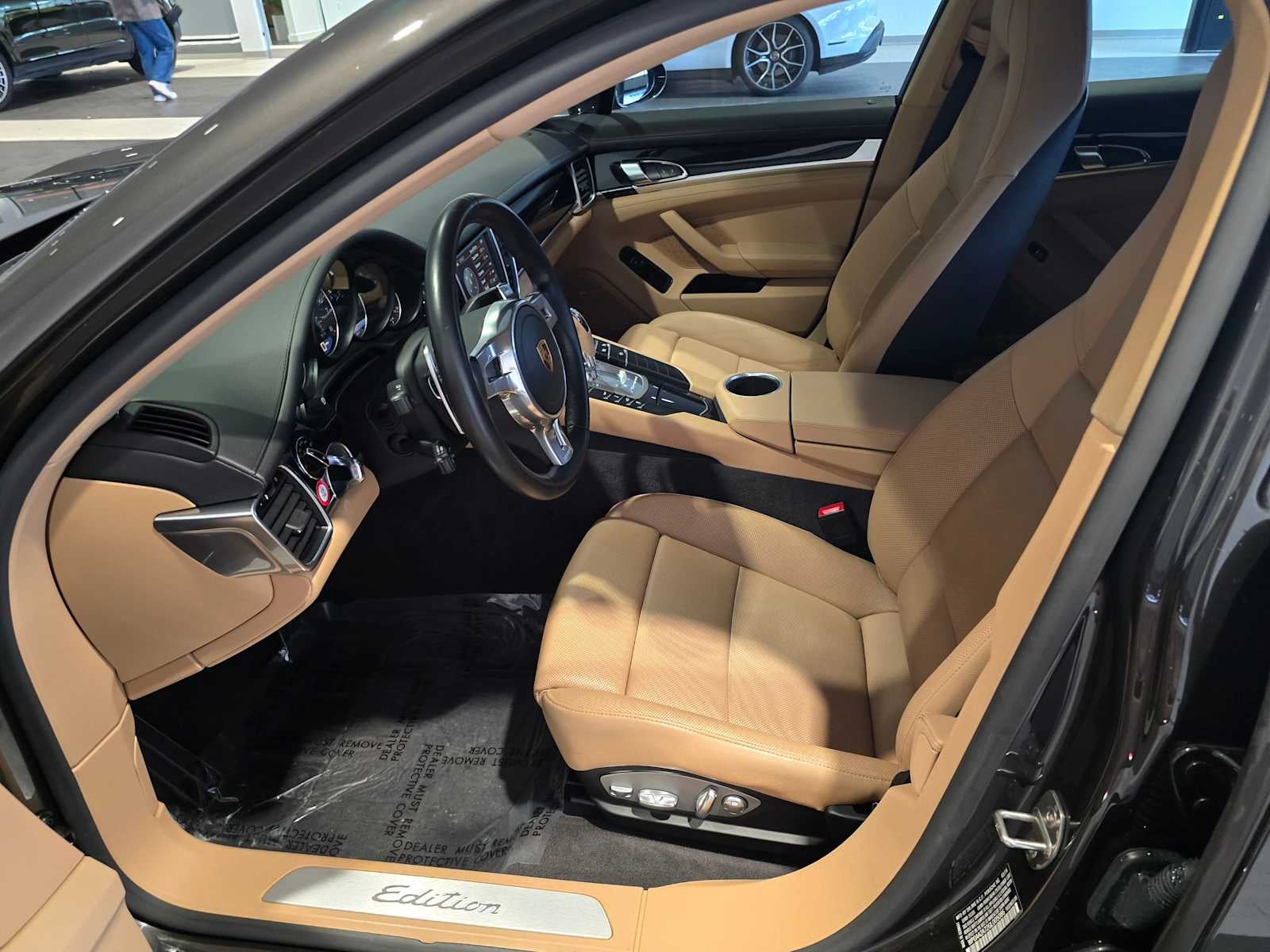 2016 Porsche Panamera Panamera 4 Edition