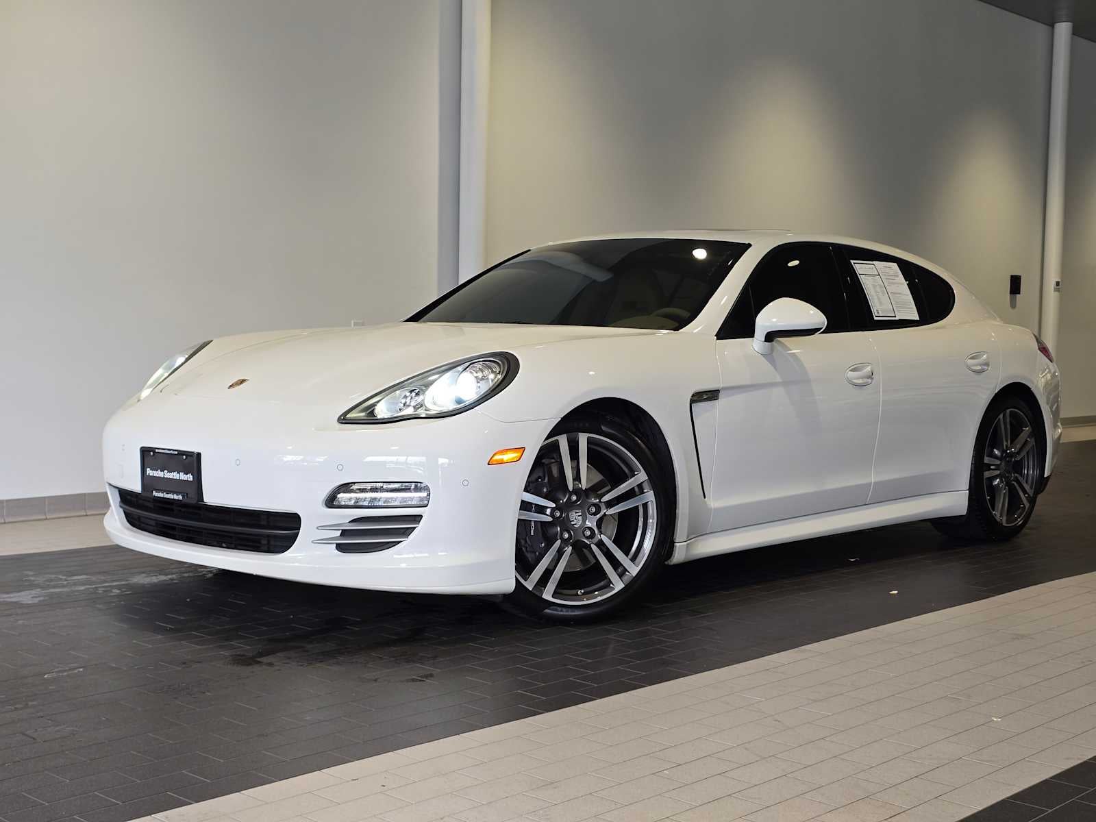 2011 Porsche Panamera Base