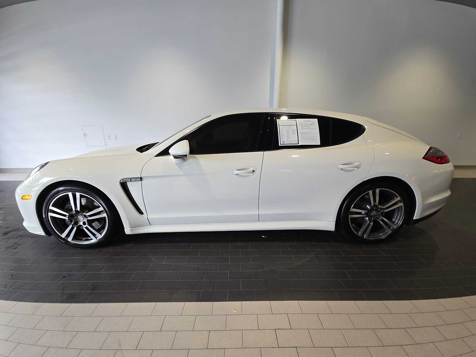 2011 Porsche Panamera Base