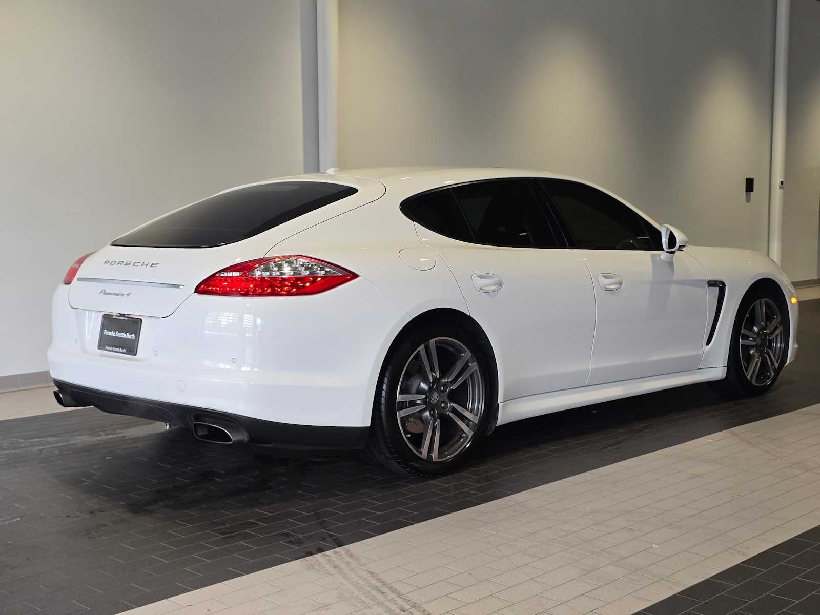 2011 Porsche Panamera Base