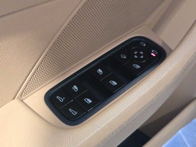 2020 Porsche Panamera Panamera 4