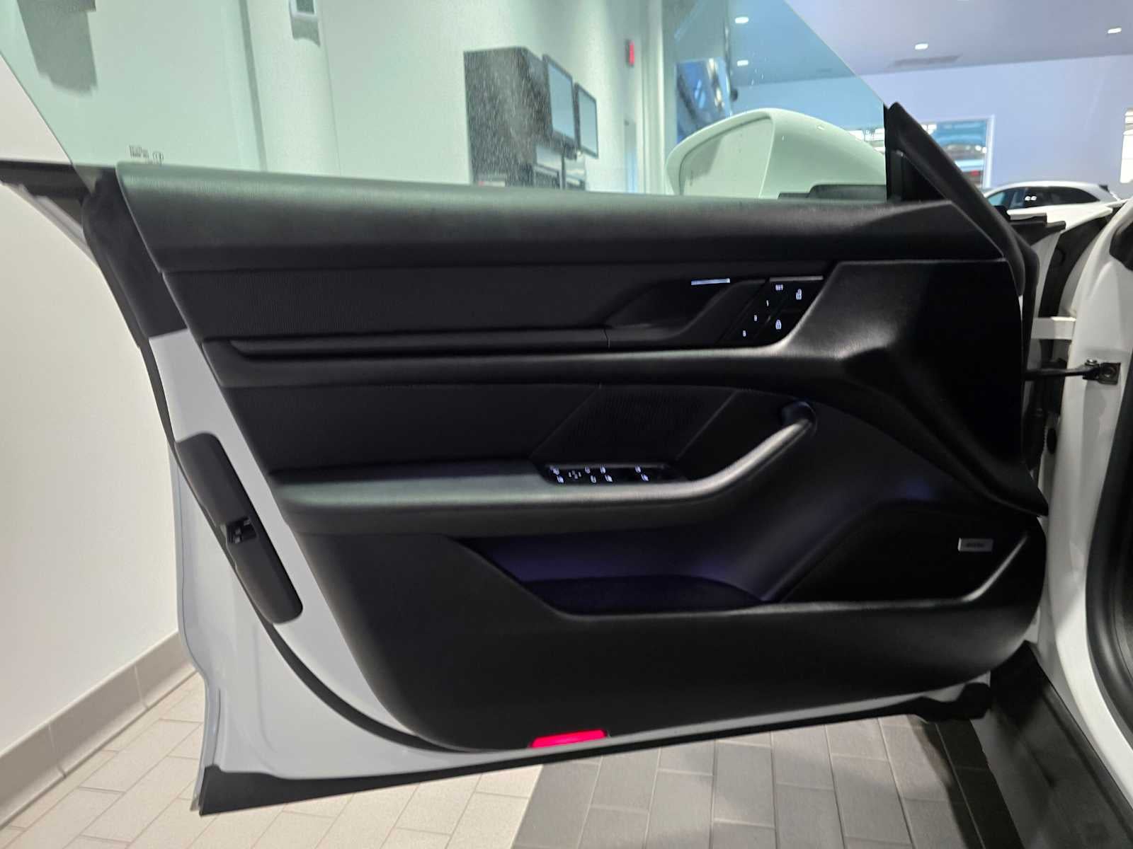 2022 Porsche Taycan Base