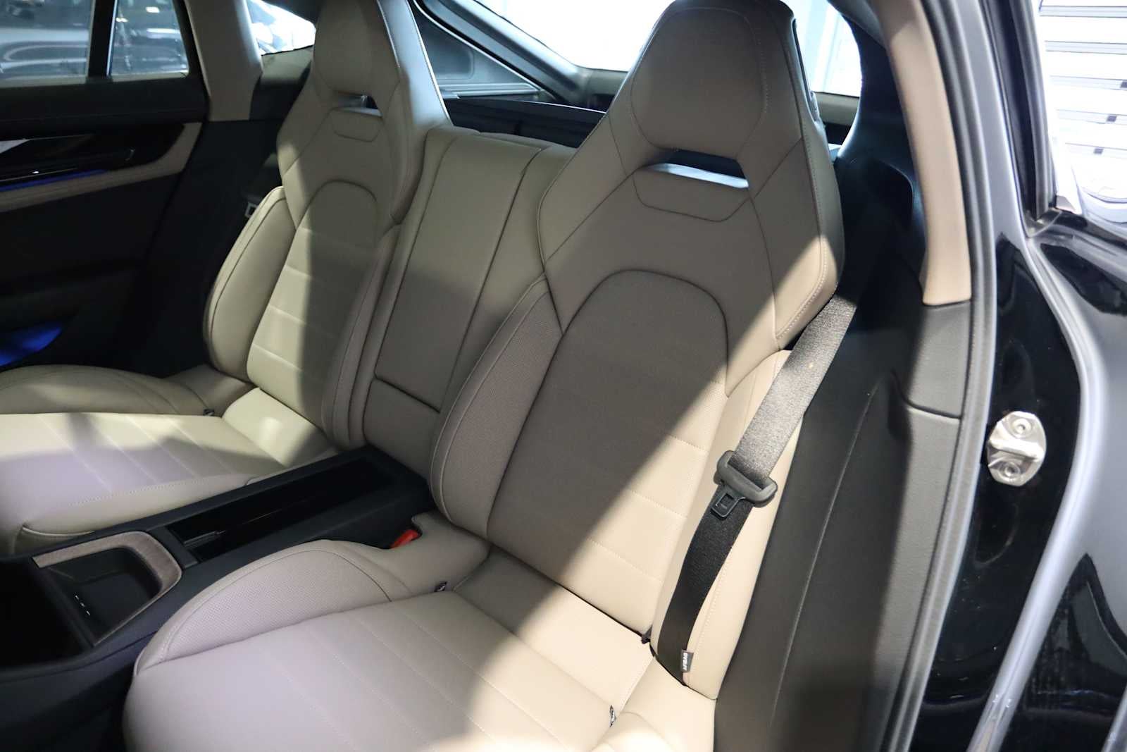 2025 Porsche Panamera Panamera 4