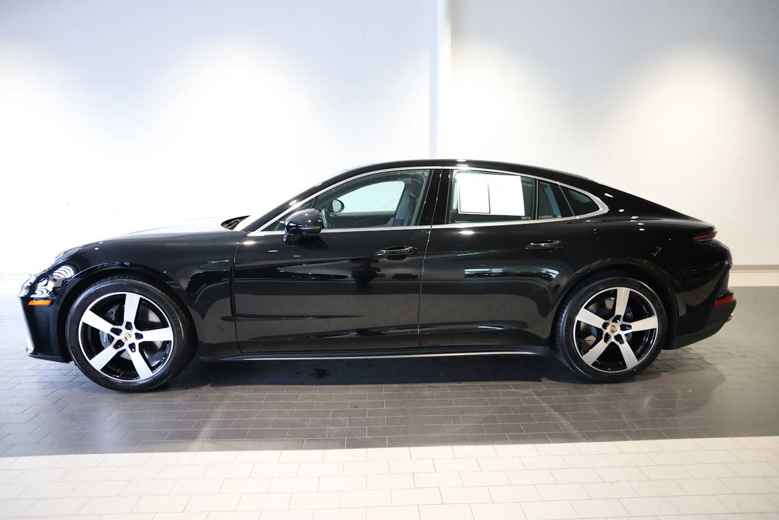 2025 Porsche Panamera Panamera 4