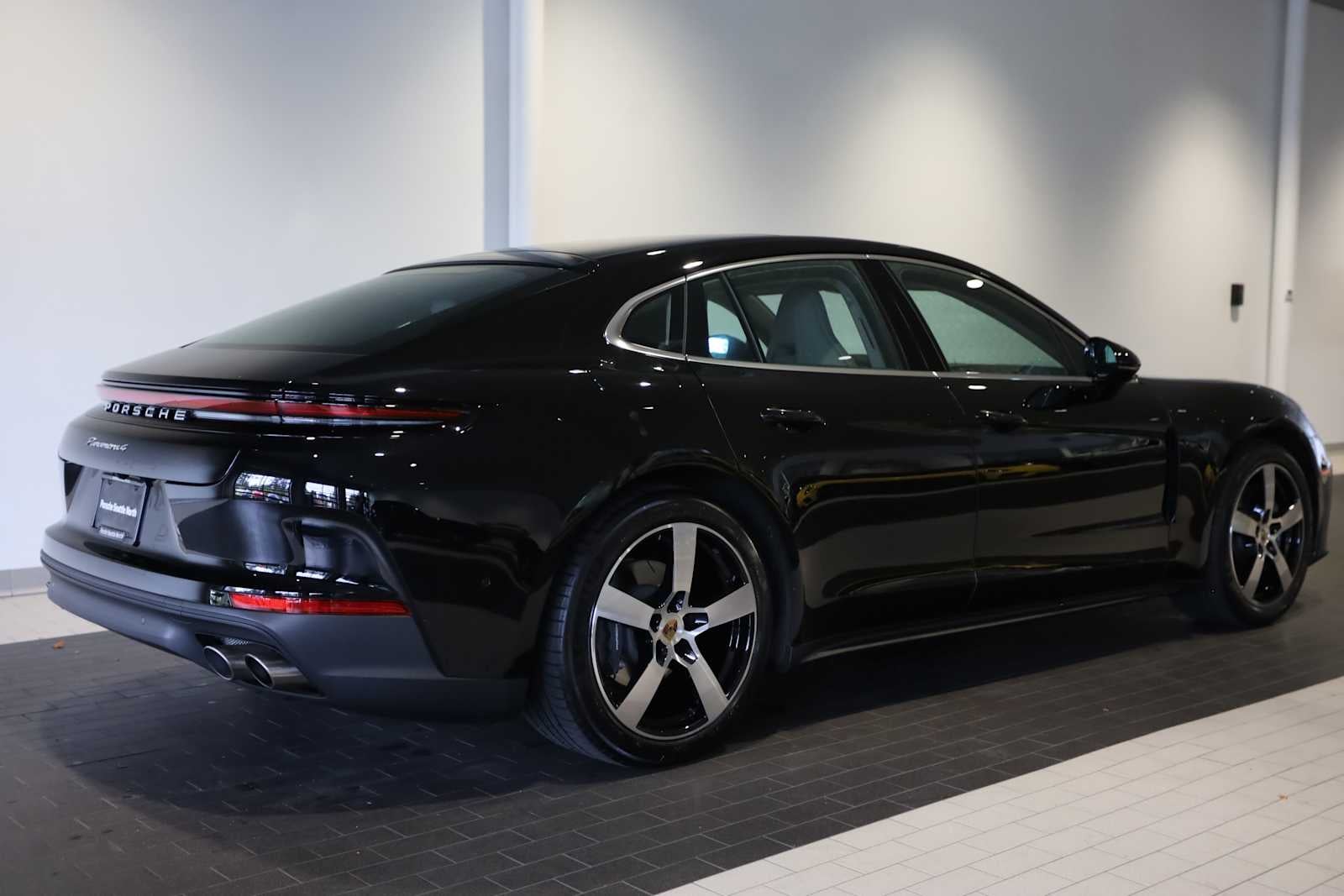 2025 Porsche Panamera Panamera 4