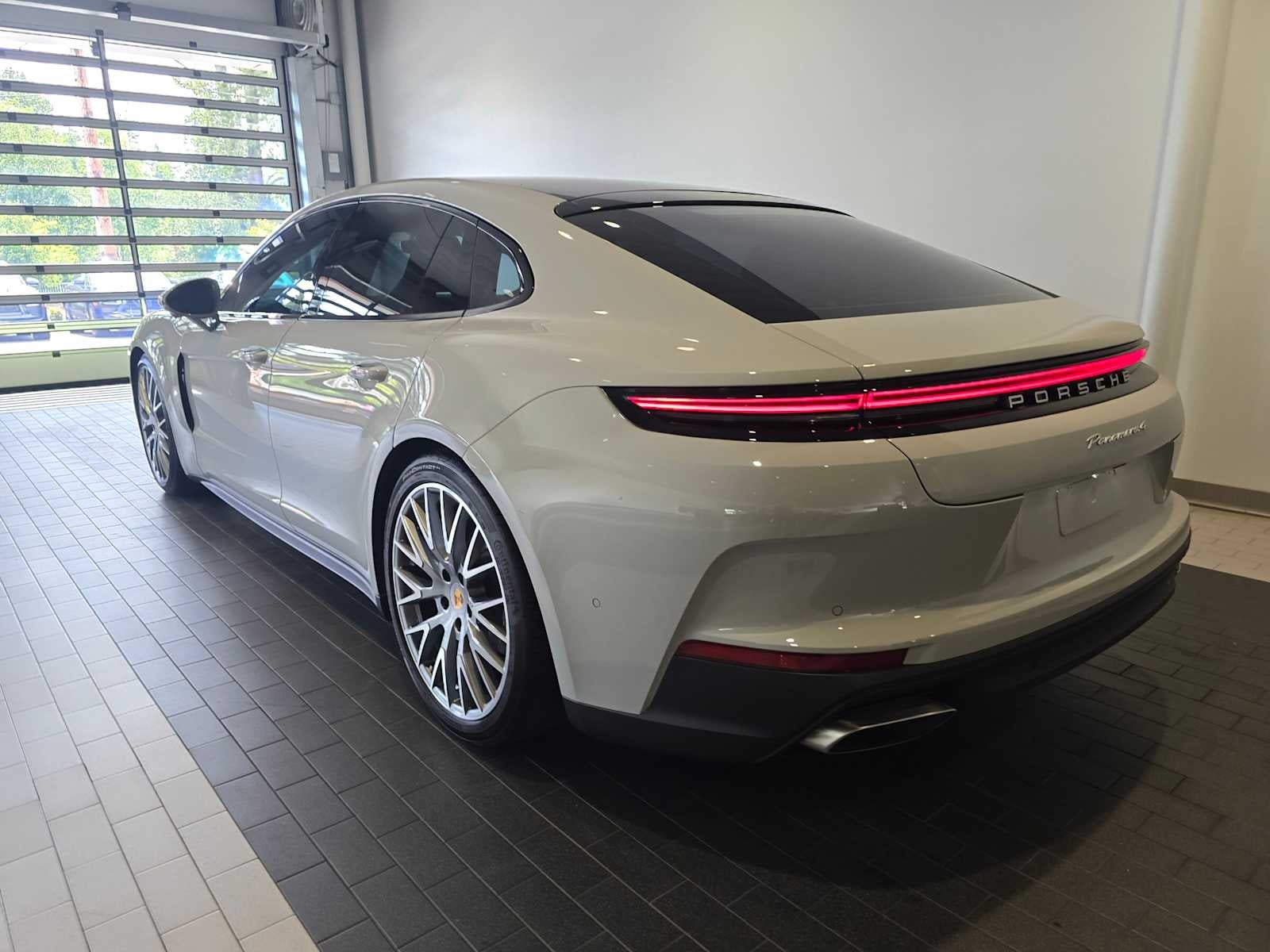 2025 Porsche Panamera Panamera 4