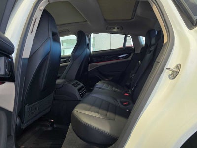2024 Porsche Panamera 4