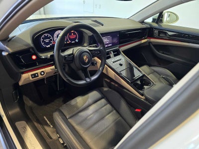 2024 Porsche Panamera 4