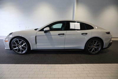 2025 Porsche Panamera Panamera 4