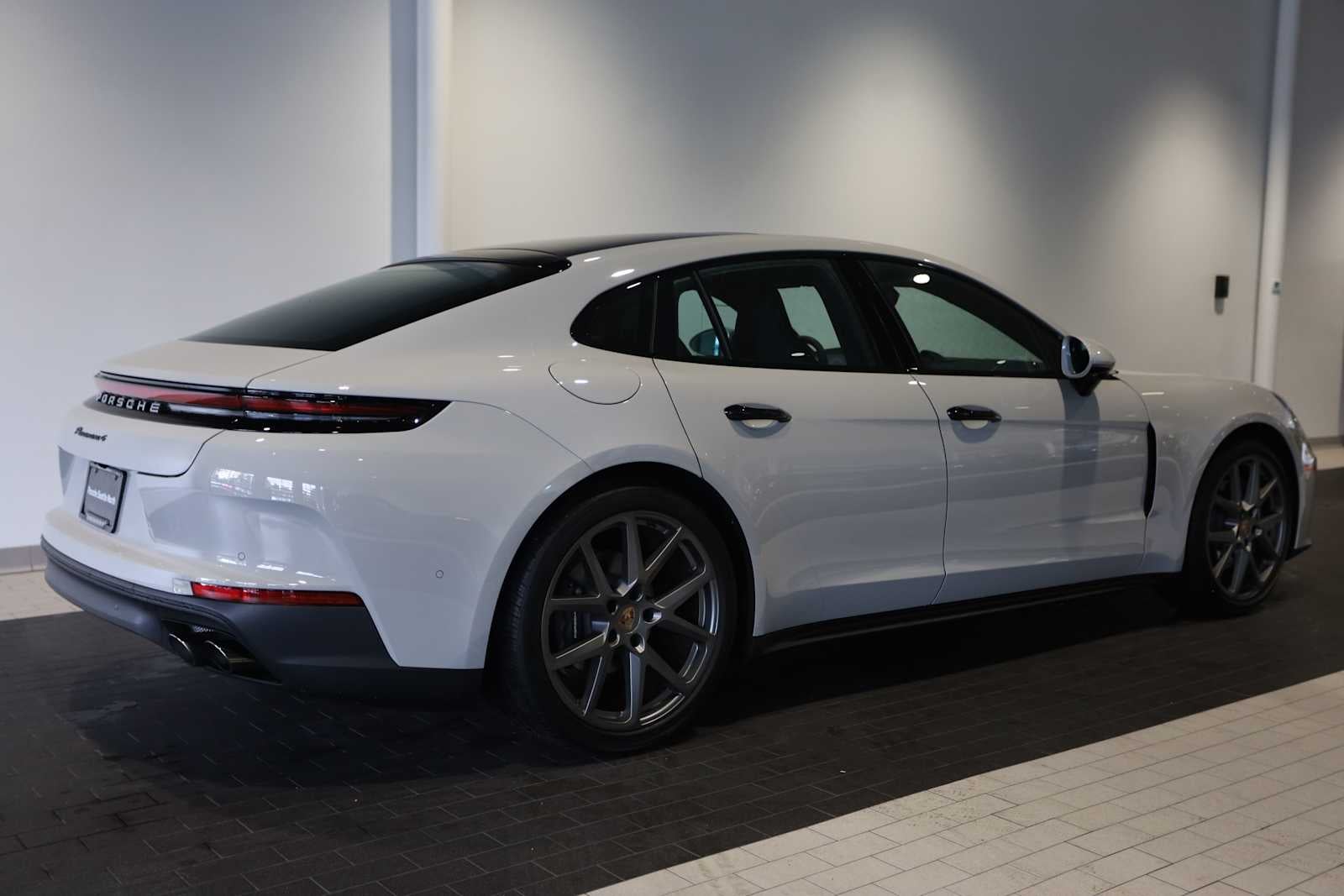 2025 Porsche Panamera Panamera 4