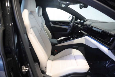 2025 Porsche Panamera Panamera