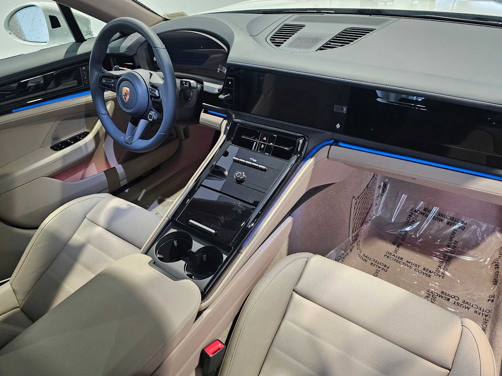 2025 Porsche Panamera 4