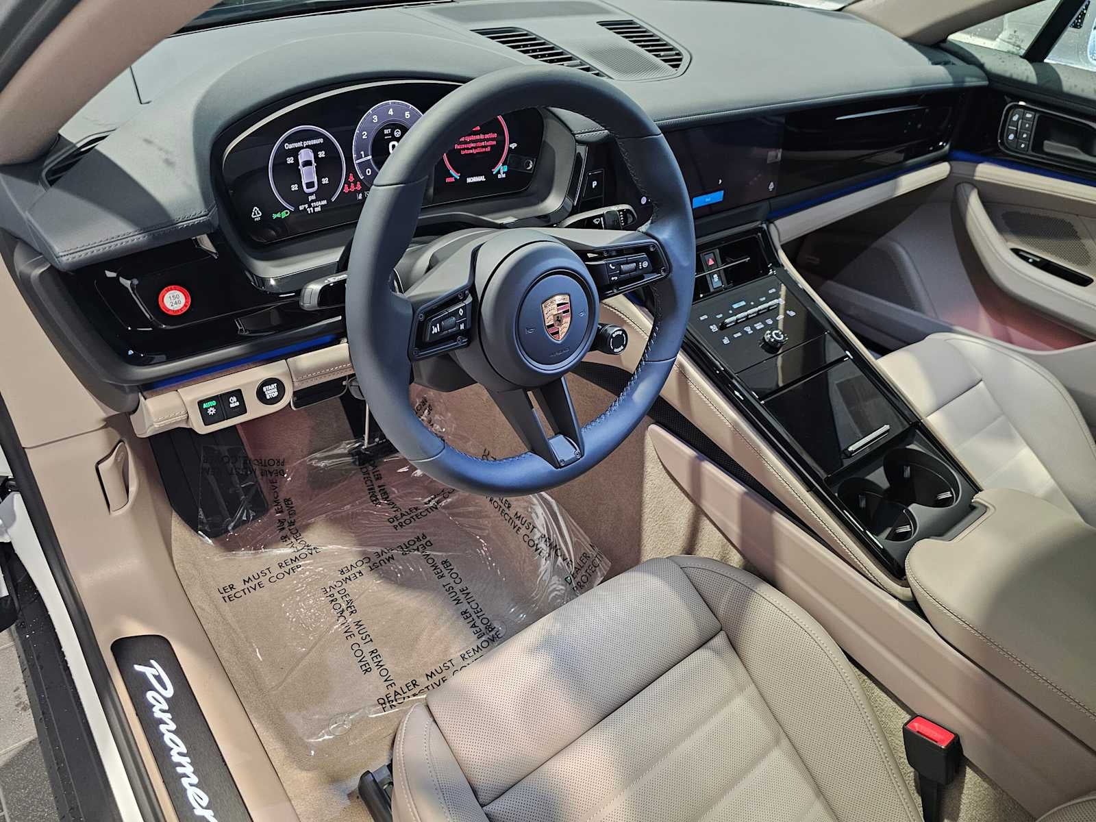 2025 Porsche Panamera 4