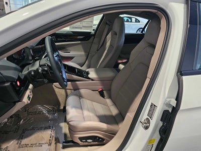 2025 Porsche Panamera 4