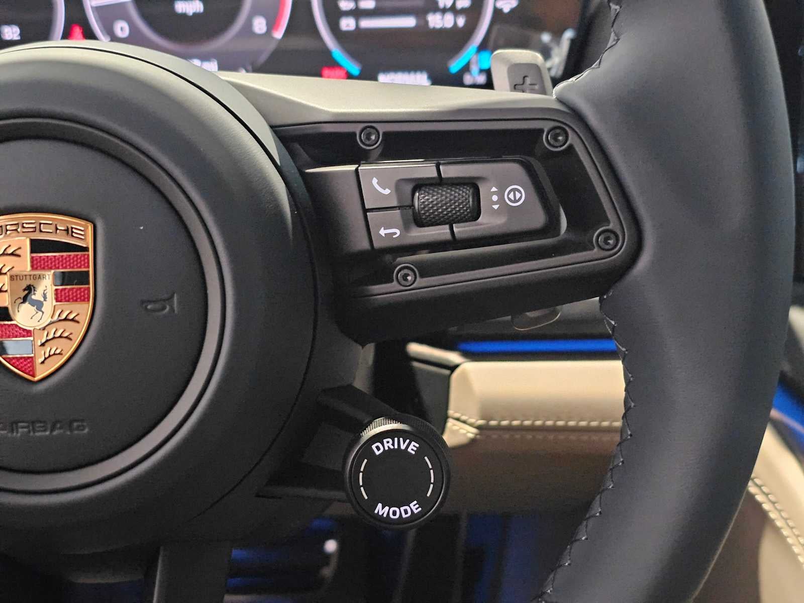 2025 Porsche Panamera 4