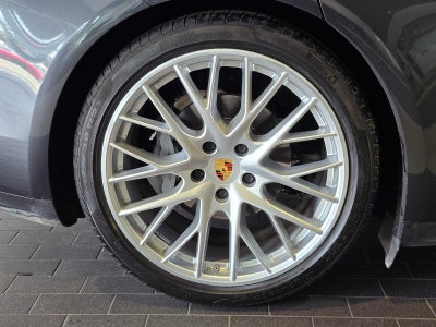 2018 Porsche Panamera 4S
