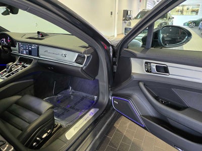 2018 Porsche Panamera 4S