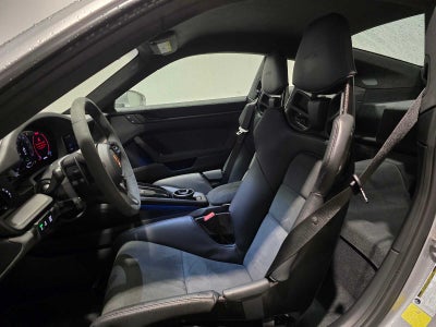 2025 Porsche 911 Carrera 4 GTS