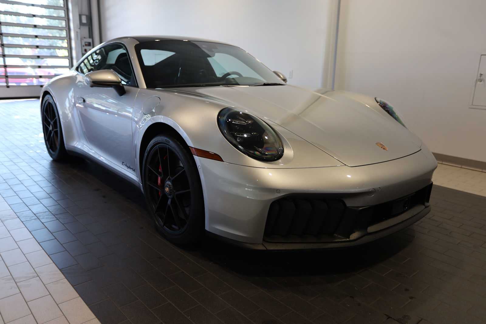 2025 Porsche 911 911 Carrera GTS