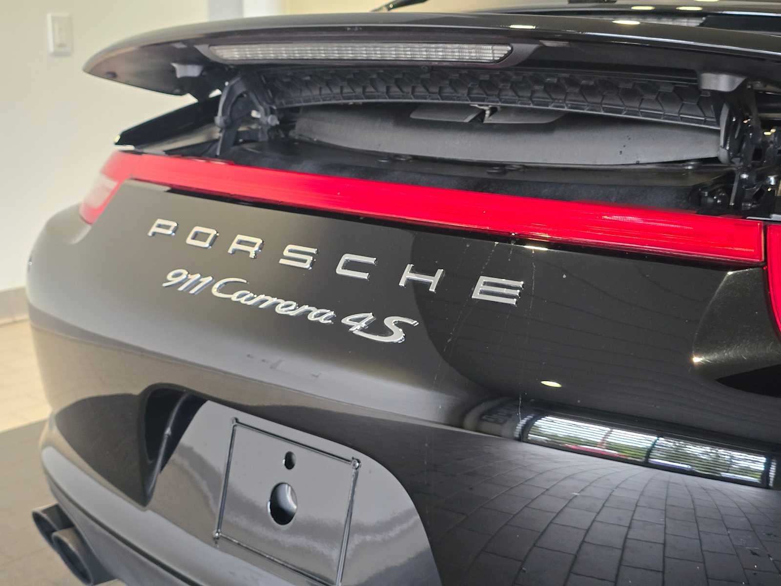 2014 Porsche 911 911 Carrera 4S Coupe