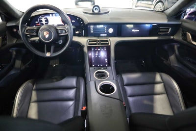 2020 Porsche Taycan Taycan Turbo