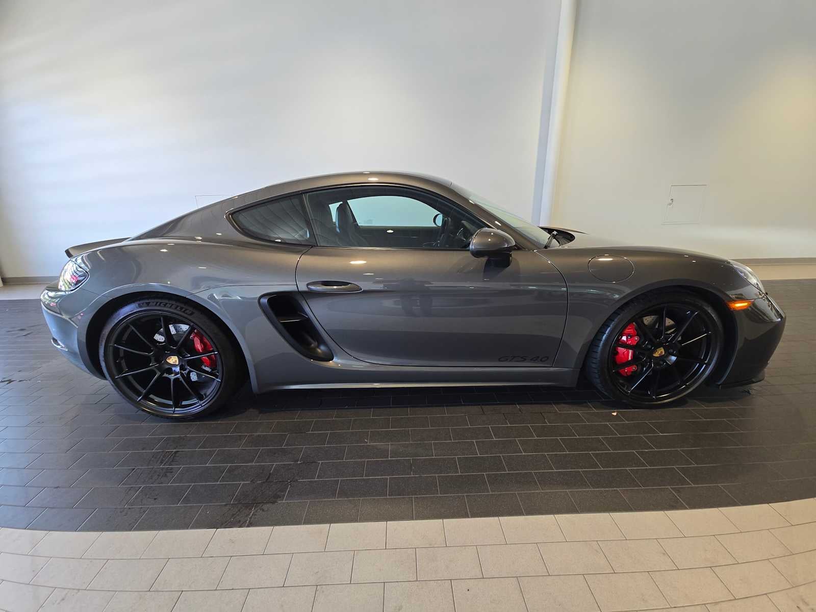 2024 Porsche 718 Cayman GTS 4.0