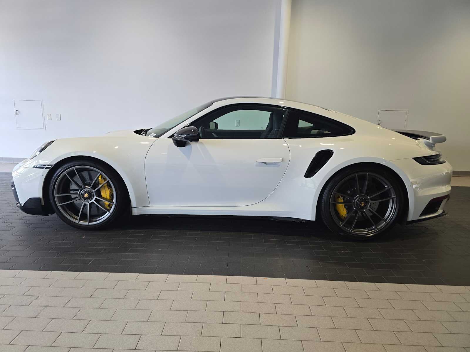 2025 Porsche 911 911 Turbo S
