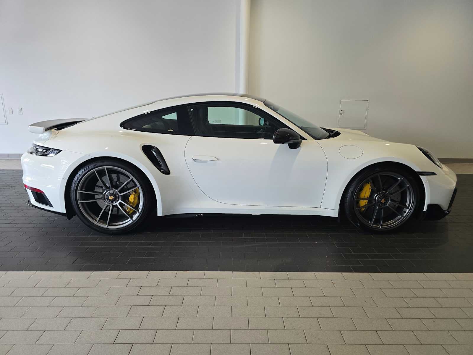 2025 Porsche 911 911 Turbo S