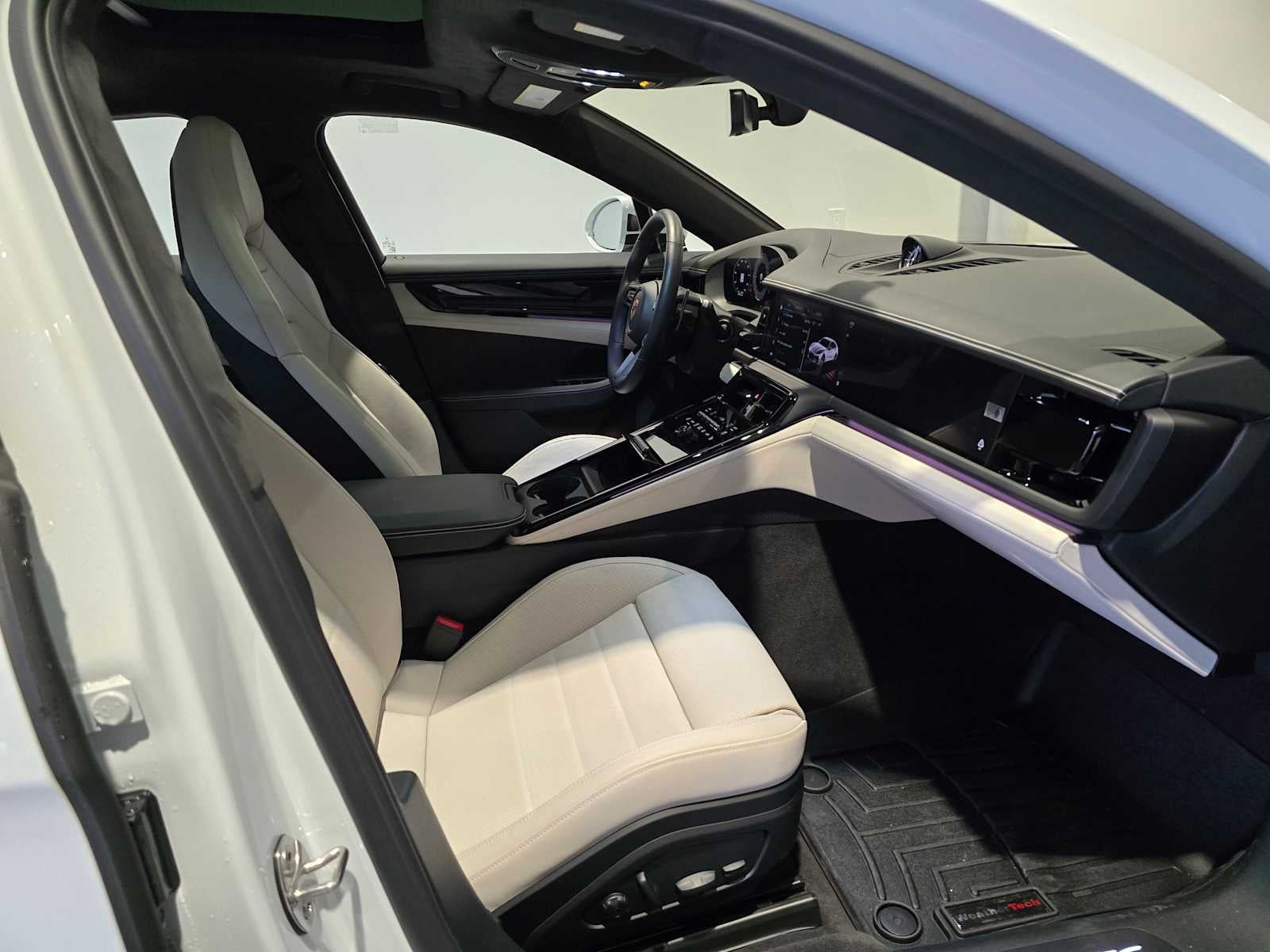 2025 Porsche Panamera GTS