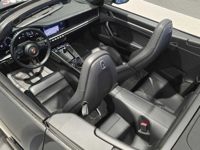 2020 Porsche 911 Carrera