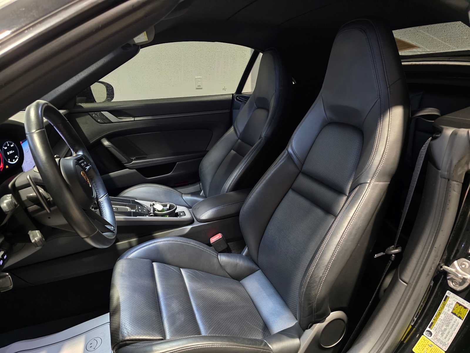 2020 Porsche 911 Carrera