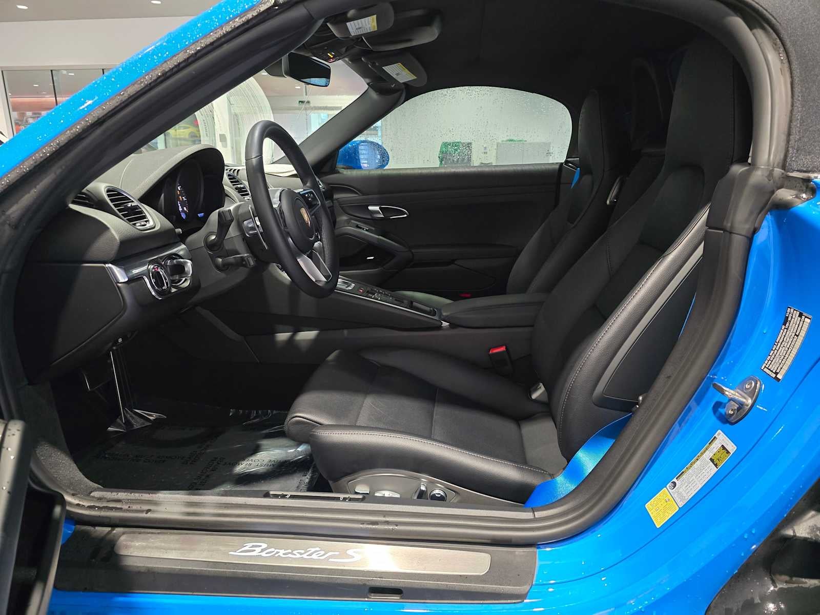 2024 Porsche 718 Boxster S