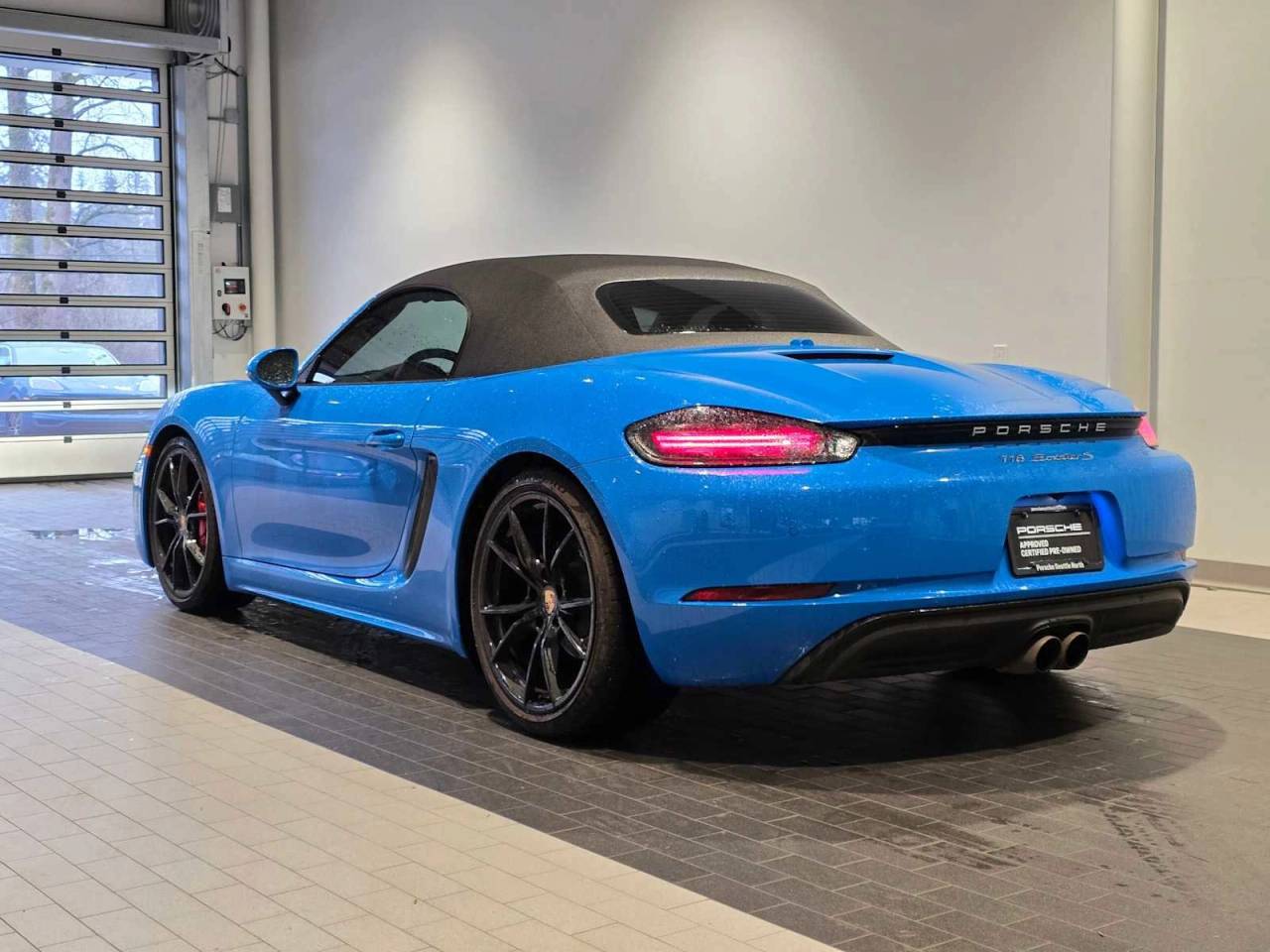 2024 Porsche 718 Boxster S