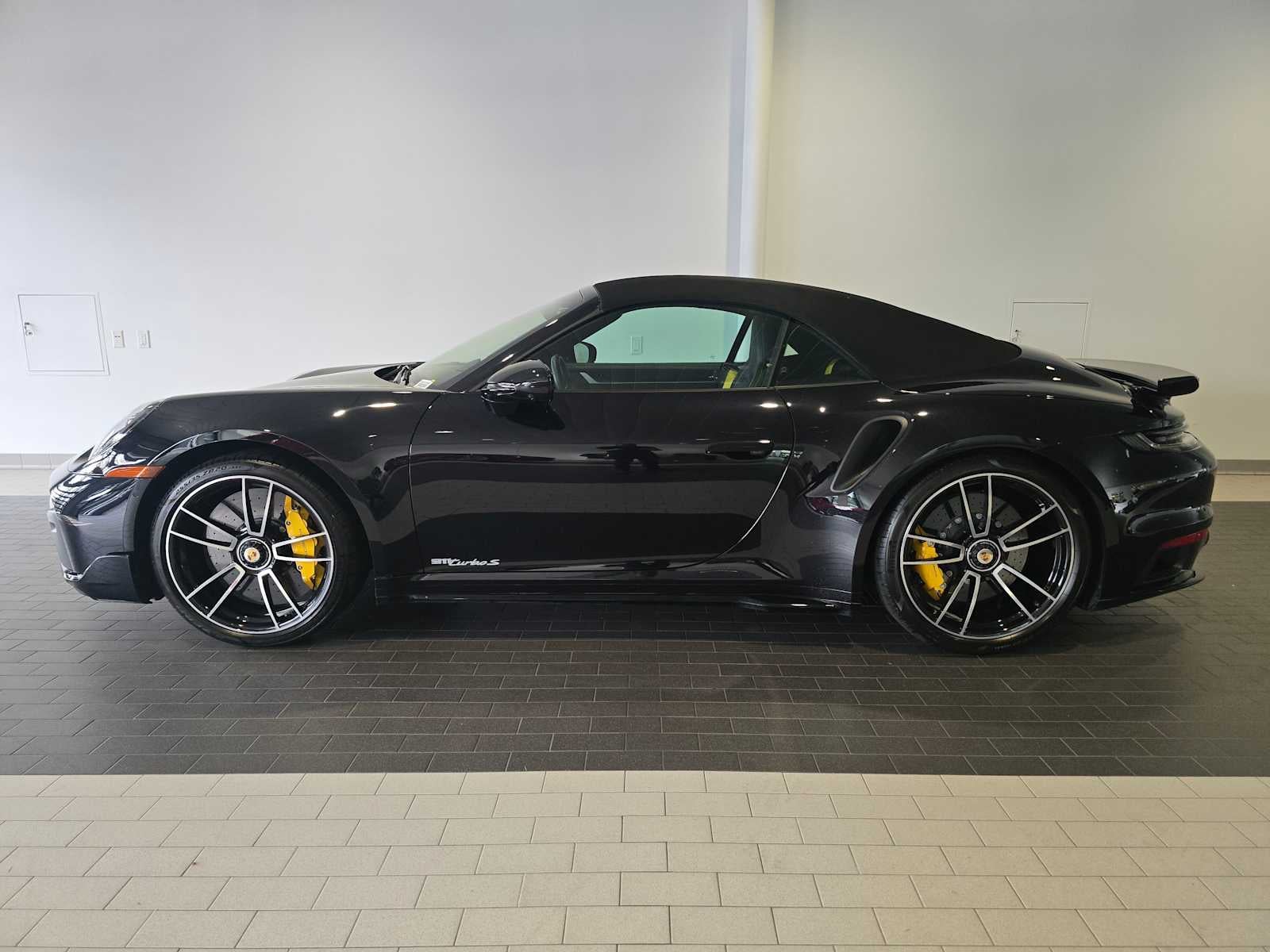 2025 Porsche 911 911 Turbo S Cabriolet