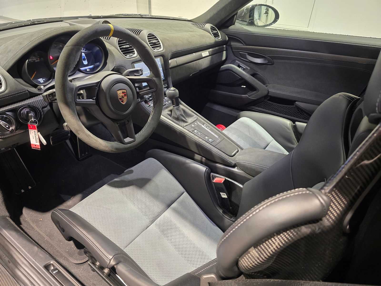 2025 Porsche 718 Spyder RS