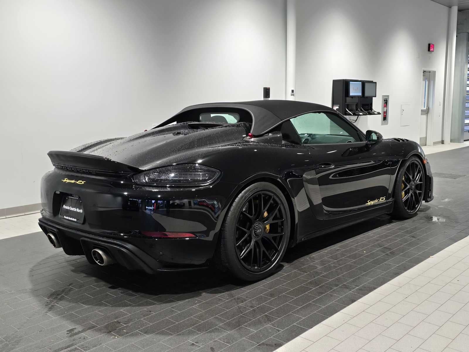 2025 Porsche 718 Spyder RS