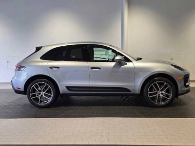 2025 Porsche Macan Base