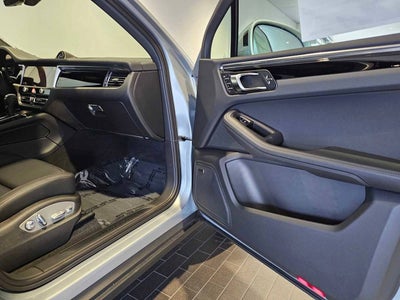 2025 Porsche Macan Macan