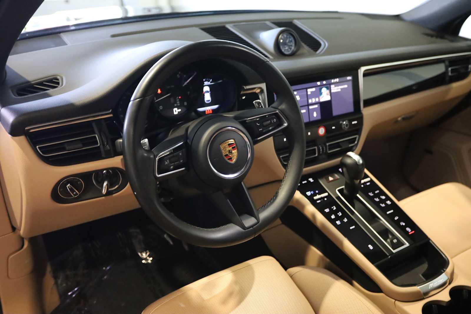 2023 Porsche Macan Macan