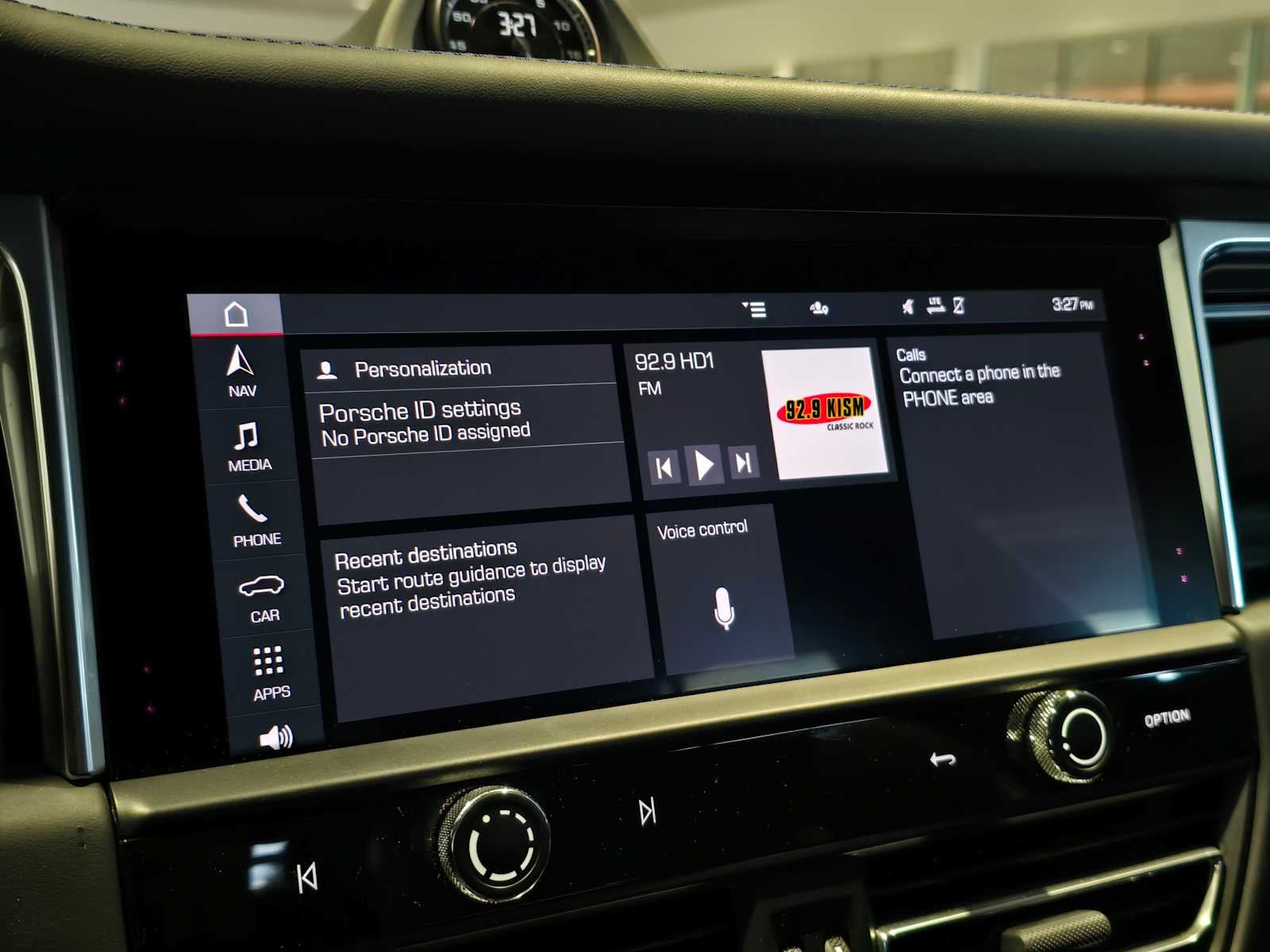 2023 Porsche Macan T