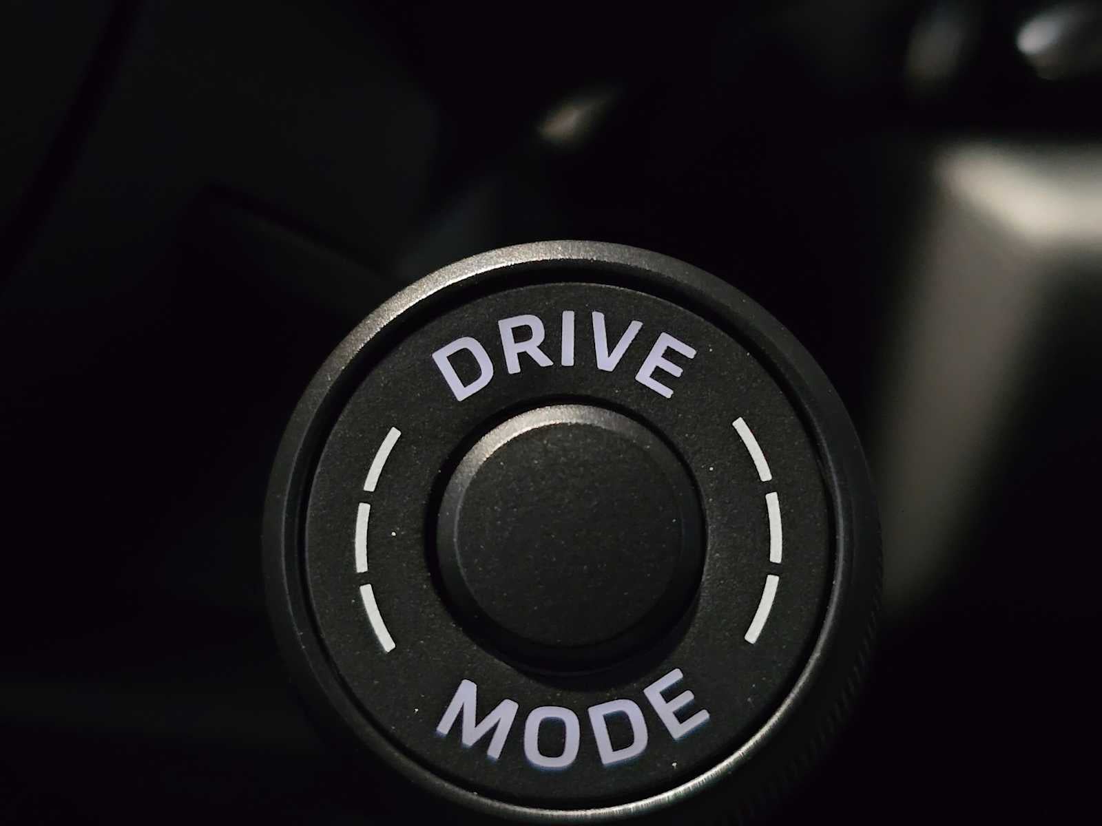 2025 Porsche Macan T