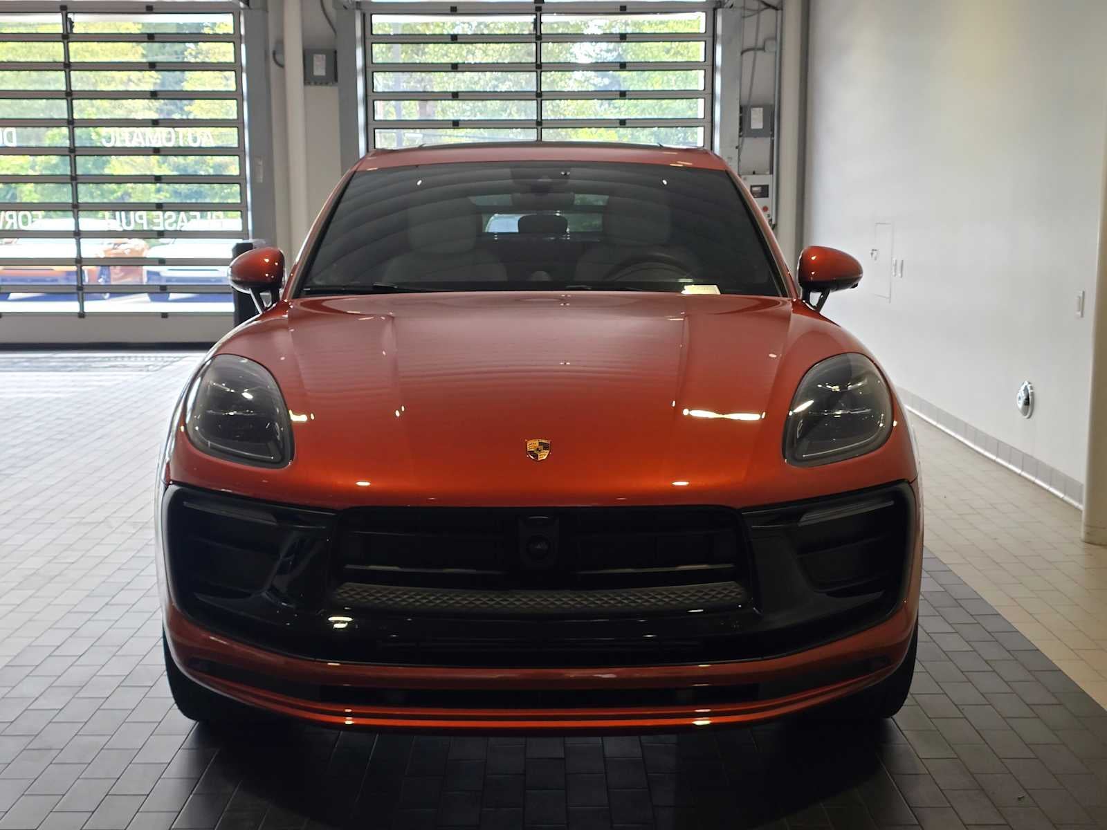 2025 Porsche Macan Macan
