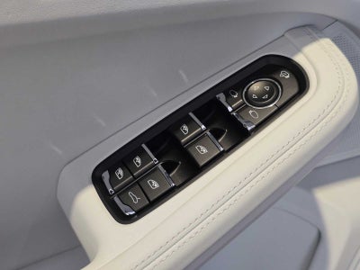 2025 Porsche Macan Macan