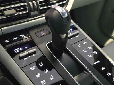 2025 Porsche Macan Macan