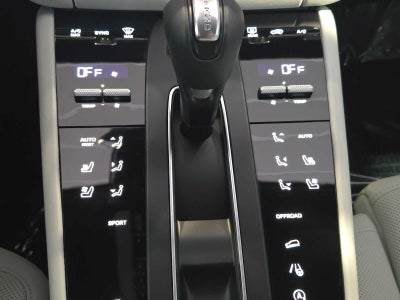 2025 Porsche Macan Macan