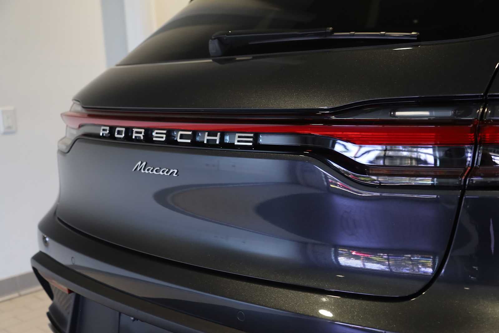 2026 Porsche Macan Macan