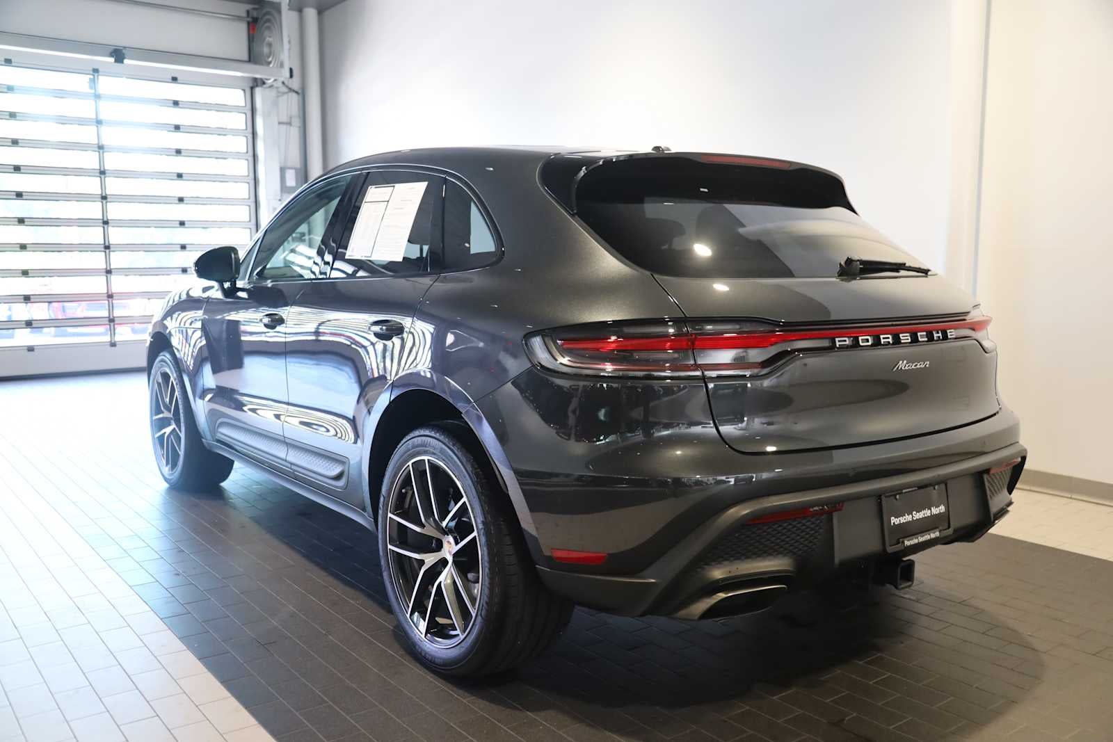 2026 Porsche Macan Macan